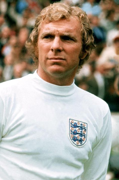 Bobby Moore England Fc, England Fa, England Football Players, Soccer Legends, Bayer Munich, England National Football Team, Bobby Moore, Football Players Photos, Sporting Legends