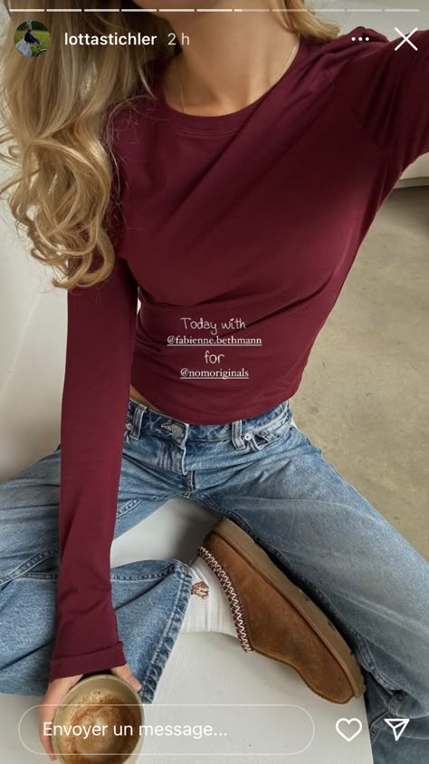 Maroon Top And Jeans Outfit, Burgundy Long Sleeve Shirt Outfit, Burgundy Shirt Outfit, Maroon Top Outfit, Maroon Outfit Ideas, Maroon Shirt Outfit, Red Shirt Outfit, Burgundy Top Outfit, Red Shirt Outfits