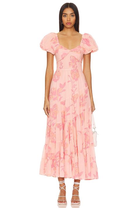 Free People MAXIVESTIDO FREE PEOPLE SUNDRENCHED en Pinky Combo | REVOLVE Cute Church Dresses, Bridesmaid Dress Color Schemes, Long Dresses Casual, Free People Short, Pink Floral Maxi Dress, Mixed Prints, Pink Bridesmaid Dresses, Bridesmaid Dress Colors, Wedding Attire Guest