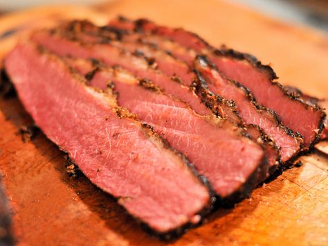 montreal-smoked-meat Montreal Smoked Meat Recipe, Montreal Smoked Meat, Curing Meat, Traeger Smoker, Smoked Food, Smoked Meat Recipes, Smoked Meats, Smoked Meat, Meat Recipe