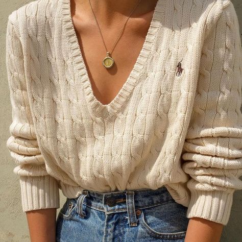 Style Inspo: Goodshop Badshop Vintage cream Polo Ralph Lauren 100% cotton deep v-neck cable knit sweater Vogue Knitting, Outfit Trends, Instagram Outfits, Pinterest Fashion, Mode Inspo, Look Vintage, 가을 패션, Inspiration Mode, Mode Vintage