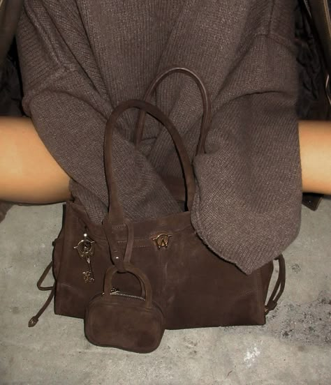 Suede Bag Aesthetic, Espresso Brown Aesthetic, Mocha Brown Aesthetic, Suede Aesthetic, Chocolate Brown Aesthetic, Suede Bag Outfit, Mocha Aesthetic, Brown Suede Bag, Color 2025