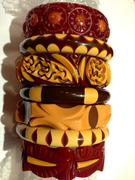 Bakelite Brooch, Dope Jewelry Accessories, Jewelry Bangles, Inexpensive Jewelry, Bakelite Bracelets, Bakelite Jewelry, Lucite Jewelry, Bakelite Bangles, Walmart Jewelry