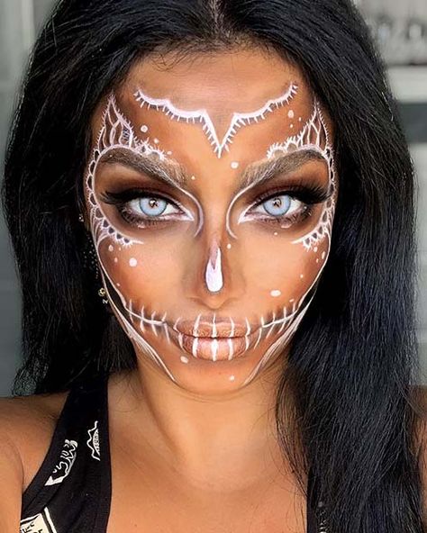 Half Skeleton Makeup, Leopard Makeup Halloween, Easy Halloween Makeup Looks, Creative Tiktok, Skull Halloween Makeup, Easy Halloween Makeup, Leopard Makeup, Makeup For Halloween, Skeleton Makeup