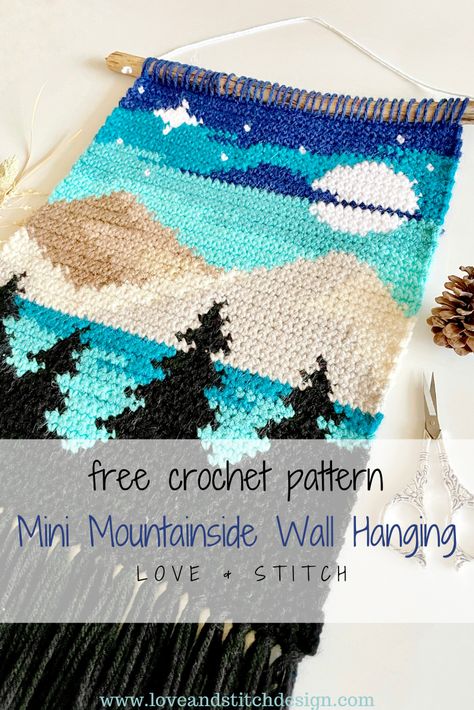 The Mini Mountainside Crochet Pattern is the perfect project for mountain lovers looking for a a beautiful weekend project! This pattern is for intermediate crocheters who are comfortable with color changing. Megan Anderson, Wall Hanging Crochet, Art Au Crochet, Crochet Wall Hanging, Hanging Crochet, Crochet Wall Art, Confection Au Crochet, Seni Dan Kraf, Crochet Wall Hangings