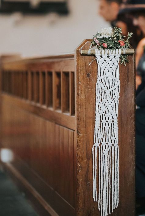 Macrame Wedding Decor, Macrame Wedding Backdrop, Pew Ends, Macrame Wedding, Wedding Boho, Aisle Decor, Macrame Ideas, Macrame Decor, Ceremony Backdrop