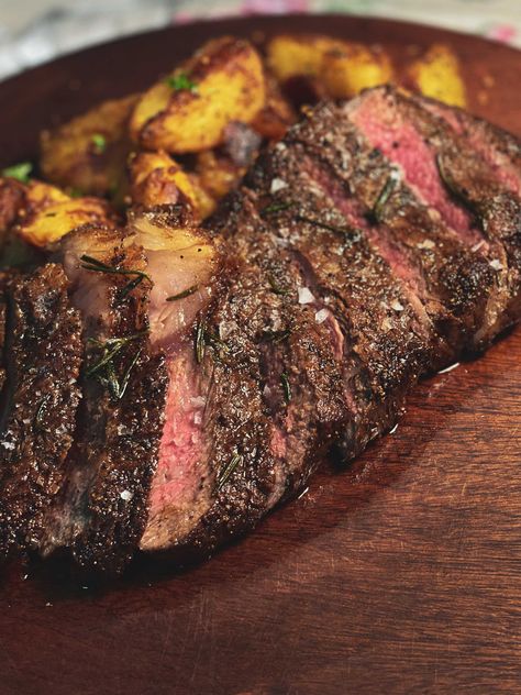 Coffee Rubbed Steak, Steak Temperature, Cooking Tri Tip, Omaha Steaks, Pan Seared Steak, Steak Rubs, Cooking The Perfect Steak, Perfect Steak, Seared Steak