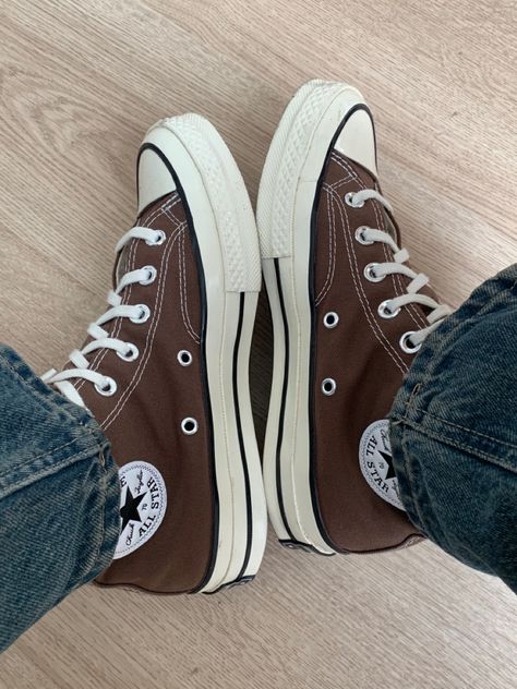 #brownconverse #shoes #converse #chuck70 Chuck 70 Outfit, Converse Chuck70, Chucks Shoes, Brown Converse, Platform Converse, Dream Outfits, Shoes Converse, Stockholm Fashion, Chuck 70