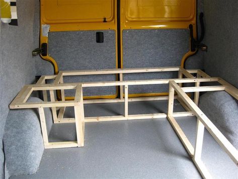 T4 Camper Interior Ideas, Vw Kampeerwagens, Camper Van Build, Vw Transporter Camper, Transporter Van, Diy Van Conversions, Kombi Motorhome, Camper Beds, Kombi Home