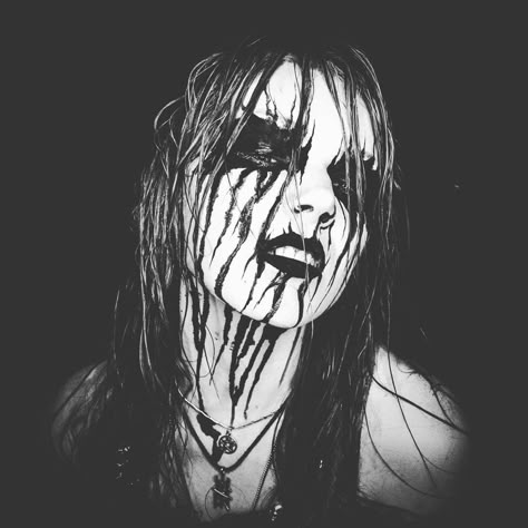 Metal Reference, Black Metal Fashion, Arte Heavy Metal, Corpse Paint, 2000s Scene, Black Metal Girl, Black Metal Art, 8bit Art, Alternative Makeup