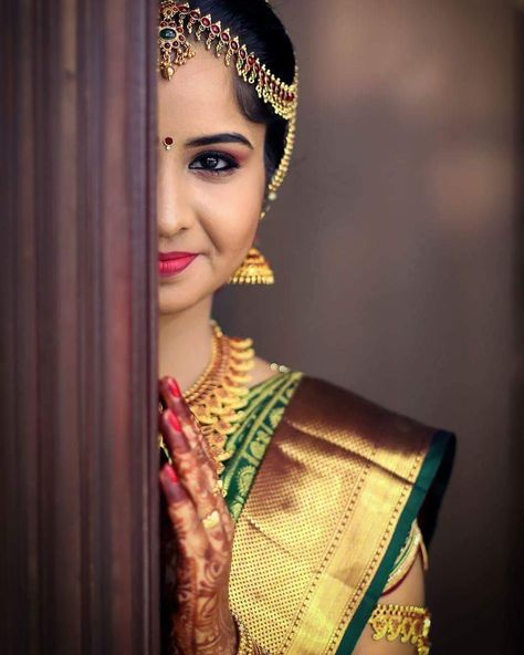 Ezwed on Instagram: “Getting married soon and planning to hire the best bridal makeup artist in Chennai...! . . Reach us : 7358063018 - http://bit.ly/2GPBNtJ .…” Engagement Portraits Poses, Hand Embroidery Blouse, Marriage Poses, Indian Bride Poses, Indian Bride Photography Poses, Indian Wedding Poses, Bride Photos Poses, Wedding Stills, Indian Wedding Photography Couples