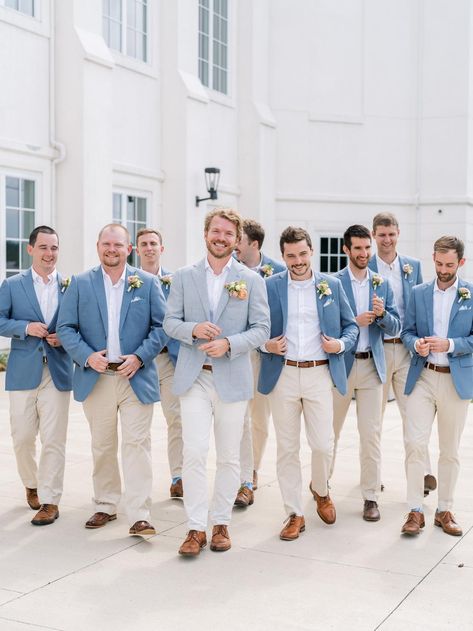 Mens Beach Wedding Attire Groom, Outdoor Summer Wedding Groomsmen Attire, Groom Summer Suit, Groom Different Color Than Groomsmen, Light Blue Suit Wedding Party, Groomsmen Attire Casual Summer, Spring Wedding Suits For Groom, Spring Wedding Mens Attire Grooms, Spring Groomsman Attire