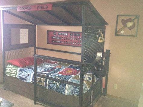 Baseball dugout bed Dugout Bed, Room With Loft Bed, Boys Baseball Room, Room With Loft, Baseball Dugout, Hunter Room, Baseball Bedroom, Baseball Ideas, Sport Bedroom