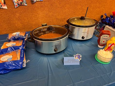 Sonic Party Food, Sonic Themed Birthday Party, Sonic Chili Dog, Party Snack Table, Sonic Birthday Party, Kids Birthday Party Food, Sonic Birthday Parties, Sonic Party, Heinz Tomato Ketchup