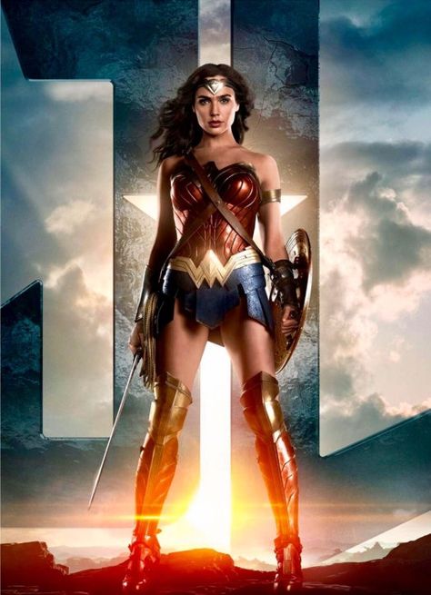 Iphone Wallpaper Wonder Woman, Wonder Woman Wallpaper, Wonder Woman Statue, Woman Wallpaper, Justice League 2017, Hollywood Poster, The Bat Man, Justice League Wonder Woman, Girl Iphone Wallpaper