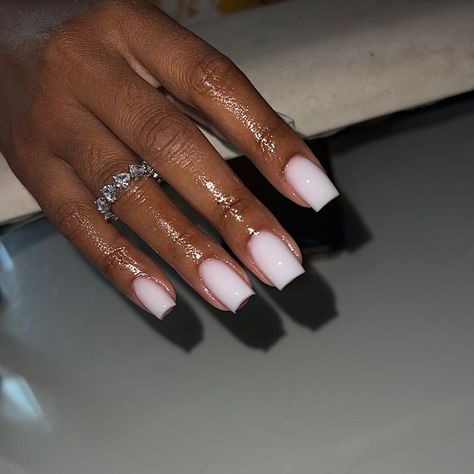 45 Best Short Nail Inspo to Try Bedroom Planner, Short Nail Inspo, Natural Nails Manicure, Milky Nails, White Acrylic Nails, Simple Acrylic Nails, Work Nails, Short Square Acrylic Nails, Her Nails