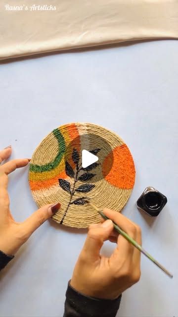 18K likes, 55 comments - _rasna_artsticks_ el May 9, 2024: "Wall decor idea 
.
.
.
#diy #craft #walldecor #painting #craftideas #wallhanging #art #bestoutofwaste #reels #trendingreels". Painted Macrame Wall Hanging, Diy Rattan Wall Art, Fiber Art Painting, Diy Boho Art Painting, Instagram Wall, Fiber Wall Art, Boho Crafts, Boho Crafts Diy, Wicker Wall