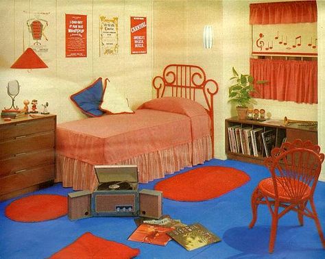 1960's bedroom 2    From Seventeen, March 1963 Bedroom 60s, 1960s Bedroom, 70s Room, 60s Interior, Contemporary Bedroom Design, 70s Interior, Retro Bedrooms, Retro Interior Design, Vintage Interior Design