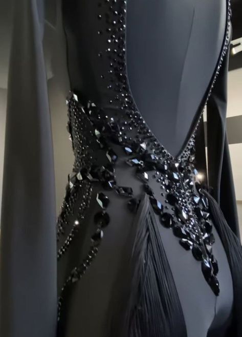 Black Ballroom Dress, Goth Wedding Dresses, Ballroom Dress Inspiration, Corset Fashion Outfits, Tango Dress, Latin Dance Dresses, Ballroom Dance Dresses, Latin Dress, Figure Skating Dresses