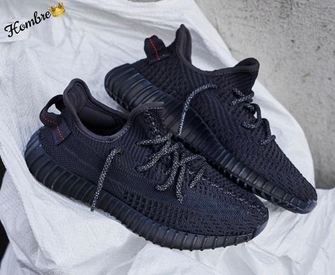 Yeezy Boost 350 Outfit, Yeezy Shoes Outfit, Black Yeezys, Yeezy Boost 350 Black, Yeezy 350 V2 Black, Yeezy 350 Boost, 350 Boost, Classy Outfits Men, Adidas Yeezy 350