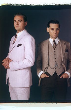 The Great Gatsby Leonardo di Caprio pink suit - Google Search Men In Suits, Gatsby Costume, Jay Gatsby, Tobey Maguire, Great Gatsby Fashion, Gatsby Style, Gatsby Wedding, Pink Suit, Sharp Dressed Man