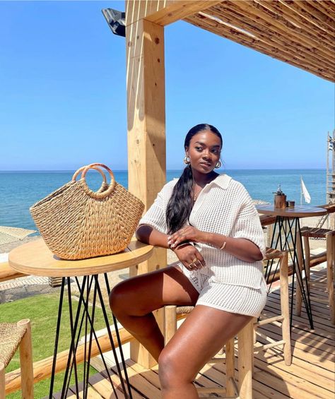 Ghana Holiday Outfits, Honey Moon Outfits Honeymoon Casual, Honeymoon Outfits Black Women, Zanzibar Outfit Ideas For Women, Low Weave Ponytail Hairstyles, Black Women Beach Outfits, Ghana Vacation Outfits, Beach Vacation Outfits Aesthetic, Vacation Looks Black Women