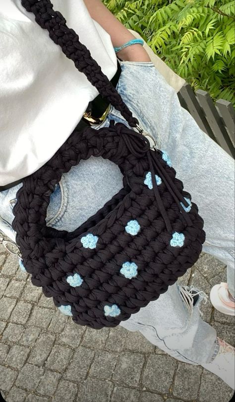 Crochet Store, Crochet Beach Bags, Diy Crochet Bag, Crochet Case, Crochet Shoulder Bags, Crochet Fairy, Diy Clothes And Shoes, Crochet Blanket Designs, Crochet Shop