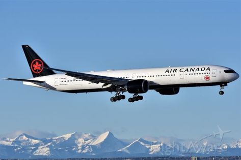 Air Canada Boeing 777-333(ER) arriving at YYC on Jan 25. 777 300er, Air Canada, Boeing 777, Heathrow, American Airlines, Airlines, Vancouver, Toronto, Aircraft