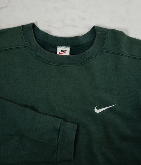 Green Crewneck Outfit, Brandy Sweatpants Outfit, Dark Green Crewneck, Brandy Sweatpants, Black Sweatshirt Outfit, Dark Green Sweatshirt, Olive Green Nike, Nike Jumper, Dark Green Sweater