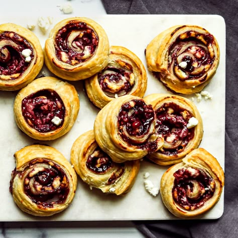 Blackberry & Goat Cheese Puff Pastry Roll Goat Cheese Puff Pastry, Cheese And Puff Pastry, Blackberry Goat Cheese, Eat Well 101, Classy Appetizers, Fig Goat Cheese, Puff Pastry Ideas, Brie Puff Pastry, Three Ingredient Recipes