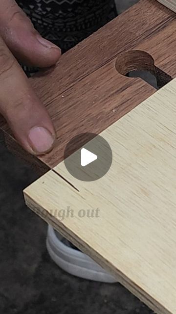 Used Woodworking Tools, Woodwork Projects, Woodworking Jig, Woodworking Shop Projects, Woodworking Clamps, Diy Wooden Projects, Shop Tools, Woodworking Workshop, Garage Tools