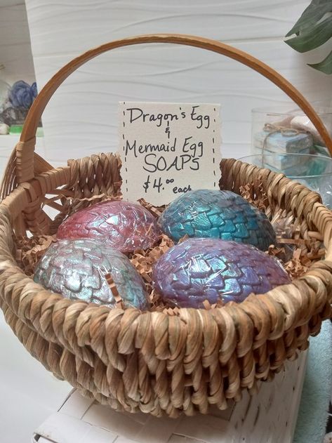 The dragon eggs smell like BB's Campfire and the mermaid eggs smell like the ocean. Mermaid Egg, Dragon Egg, Mermaid, Art Projects, Soap