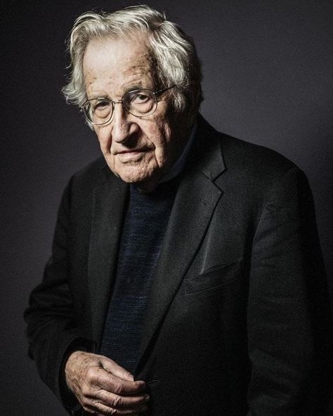 Noam Chomsky Books, Richard Feynman, Young Johnny Depp, Noam Chomsky, American Icons, Book Writer, Human Poses Reference, Human Poses, English Literature