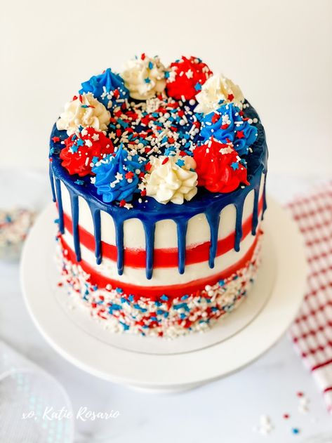 Red, White & Blue Drip Cake - XO, Katie Rosario Blue Cake Ideas, Marble Buttercream, Red White Blue Cake, Blue Drip Cake, Red White And Blue Cake, Blue Birthday Cake, Homemade Donut, Crumb Coat, Patriotic Cake