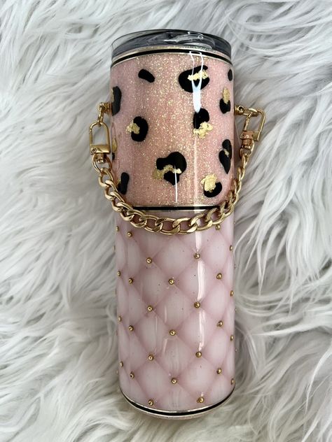 Purse Tumbler, 20 Oz Tumbler Ideas, Lv Glitter Tumbler, Snowglobe Tumbler With Rhinestone Lid, Louis Vuitton Tumbler Cup Pink Diamonds Lid, Rhinestone Filled Tumbler, Bling Name Tumbler, Diy Mug Designs, Starbucks Cup Design