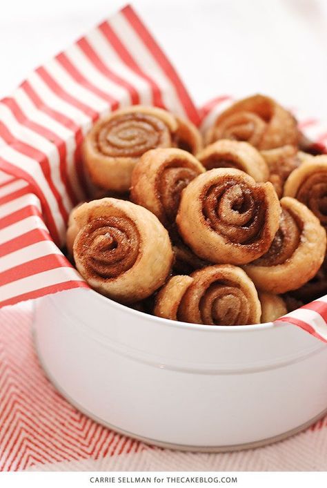 Pie Crust Cookies | poppable pinwheels of cinnamon-sugar-coated pie crust | by Carrie Sellman for TheCakeBlog.com Mini Pinwheels, Pie Crust Cookies, Store Bought Pie Crust, Pinwheel Cookies, Mini Pie, Shugary Sweets, Refrigerated Pie Crust, Flaky Pie Crust, Cake Blog