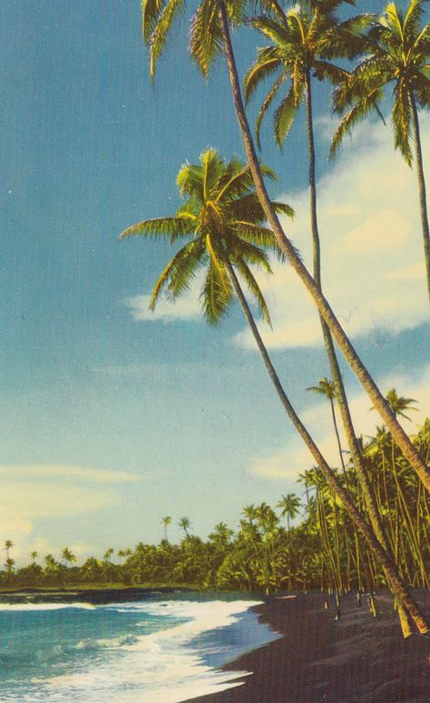 Beach Poster Vintage, Hawaii Retro Poster, Island Life Aesthetic Vintage, Vintage Travel Posters Hawaii, Retro Beach Pictures, Aesthetic Hawaii Pictures Vintage, Hawaii 70s Aesthetic, Beachy Vintage Posters, Summer Poster Prints