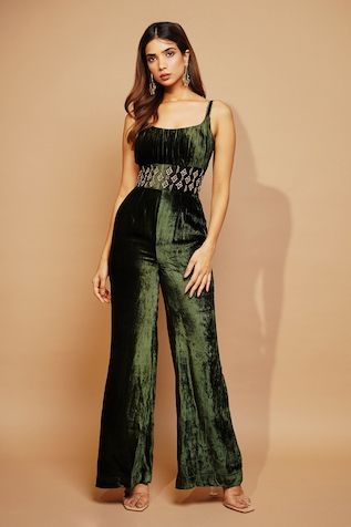 Buy Silver Organza V Neck Jumpsuit With Cape For Women by Nandita Thirani Online at Aza Fashions. Formal Evening Dresses Plus Size, Indian Jumpsuit, Gown Lehenga, Indian Outfits Modern, Fashion Course, Smart Casual Women Outfits, Bridal Anklet, Flared Jumpsuit, Co Ords Outfits