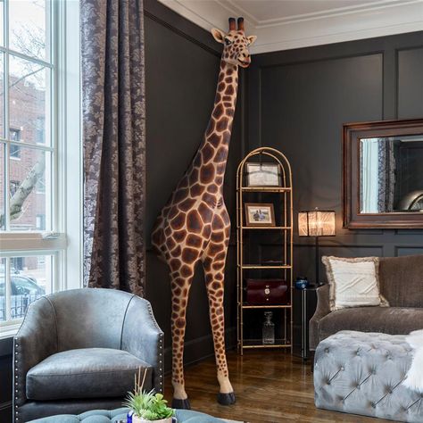 Gigantic Giraffe Emerging From the Wall Statue Safari Theme Bedroom, Giraffe Bedroom, Safari Mural, African Safari Decor, Giraffe Room, Giraffe Statue, Safari Home Decor, Giraffes Statues, Zebra Decor