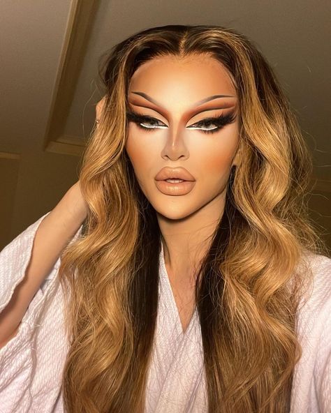 Krystal Versace, Makeup Forever Lipstick, Versace Makeup, Drag Queen Makeup, Birthday Makeup, Drag Makeup, Queen Makeup, Dope Makeup, Eye Makeup Art