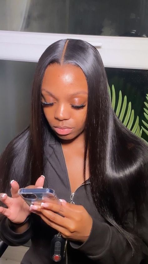 Wig No Edges, Black Hair Inspiration, Frontal Wig Hairstyles, Instagram Hairstyles, Frontal Hairstyles, Clip Hairstyles, Hair Advice, Hair Affair, Hair Laid