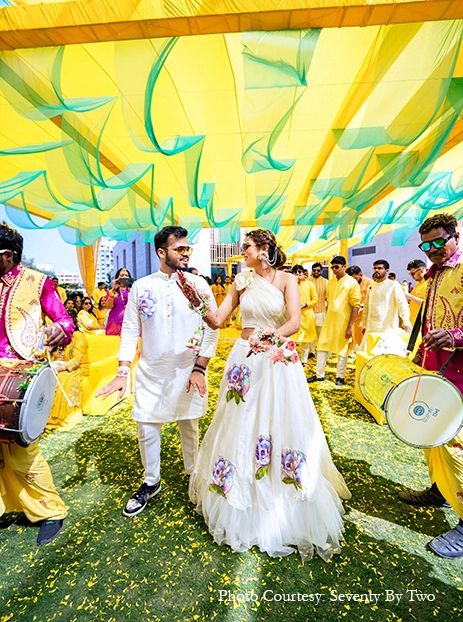 Haldi Couple Dress, Carnival Bride Outfit, Carnival Theme Indian Wedding Outfit, Haldi Look For Bride And Groom, White Haldi Outfit For Bride And Groom, Carnival Outfit Indian Wedding, Haldi Dress For Bride And Groom, Haldi Ceremony Outfit For Bride And Groom, Carnival Outfit Ideas Indian Wedding