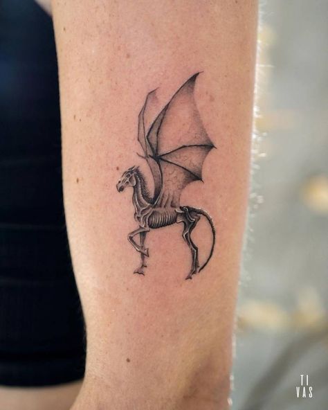 Harry Potter Tattoos Unique, Harry Potter Tattoos Minimalist, Small Harry Potter Tattoo, Thestral Tattoo, Harry Potter Tattoo Unique, Tiny Harry Potter Tattoos, Books Harry Potter, Harry Potter Tattoo Sleeve, English Culture