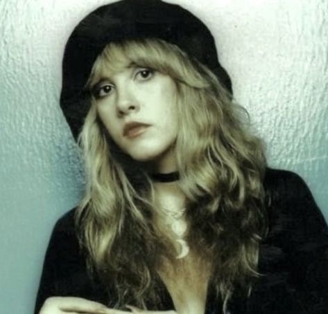 Witchy Incense, Obsession Calvin Klein, Amber Perfume, Lost Cherry, Stevie Nicks Style, Stephanie Lynn, Stevie Nicks Fleetwood Mac, Florence Welch, Women In Music