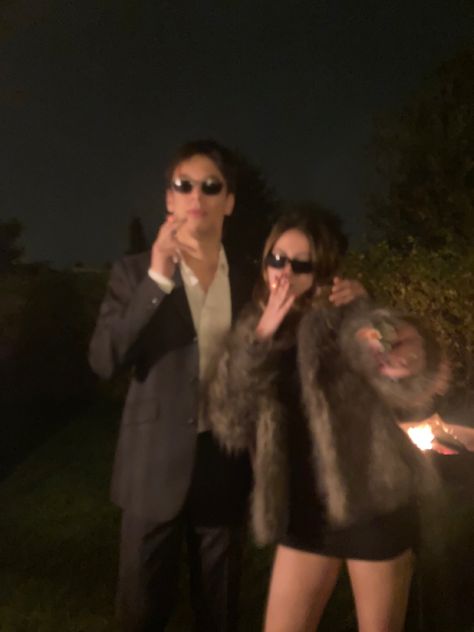 Mafia Christmas Party, Mob Couple Aesthetic, Mob Aesthetic Men, Mob Boss Aesthetic Male, Couple Costume Aesthetic, Mafia Theme Party Outfit, Mafia Don Aesthetic, Mafia Party Aesthetic, Mob Boss Aesthetic