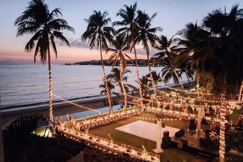 Resort Wedding Reception, Fall Destination Wedding, Beach Reception, Beach In Mexico, Mexico Wedding Venue, Sunset Beach Weddings, Destination Wedding Reception, Honeymoon Inspiration, Wedding Mexico