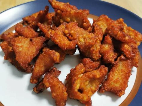 Deep Fried Pork Tenderloin, Crispy Pork Tenderloin, Pork Tenderloin Recipes Fried, Deep Fried Pork Bites, Fried Tenderloin Recipes, Fried Pork Tenderloin Recipes, Chinese Pork Tenderloin Recipes, Deep Fried Pork Chops, Asian Pork Tenderloin