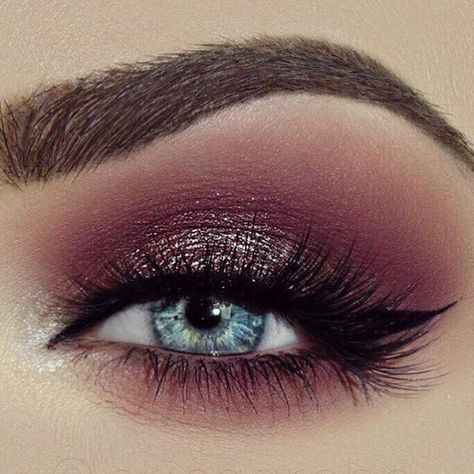 Dancing Makeup, Smokey Eye Makeup Ideas, Shadow Ideas, Skincare Favorites, Wedding Eyes, Glam Glow, Dramatic Eye Makeup, Eye Makeup Ideas, Glitter Eye Makeup