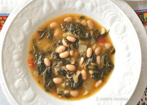 Tuscan Swiss Chard and Beans Soup Cannellini Bean Soup, Rainbow Chard Recipes, Beans And Greens, Beans Soup, Cannellini Bean, Swiss Chard Recipes, Tuscan Soup, Vegetable Soup Healthy, Chard Recipes