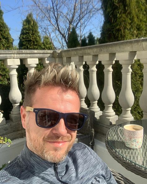 Nicky Byrne Selfie, Nicky Byrne Westlife, Nicky Byrne, Superhero Artwork, Dr Mike, Movies Quotes Scene, Anna Kendrick, Young Justice, Hello Gorgeous